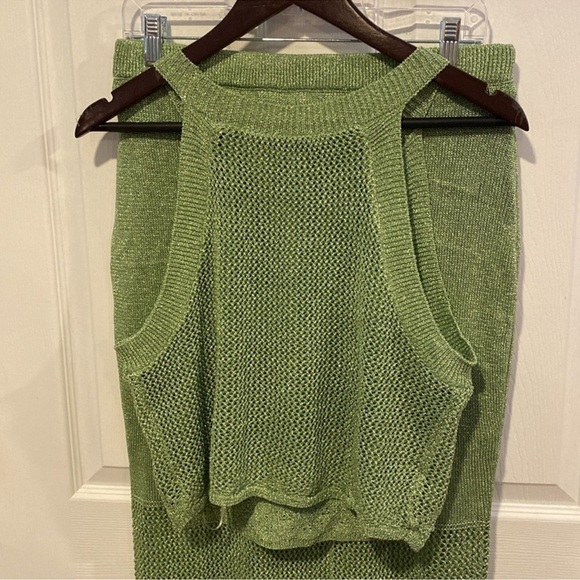 NWT HOUSE OF HARLOW 1960 Women’s Green Shimmer 2 Piece Set Top and Skirt Size S - Picture 7 of 15